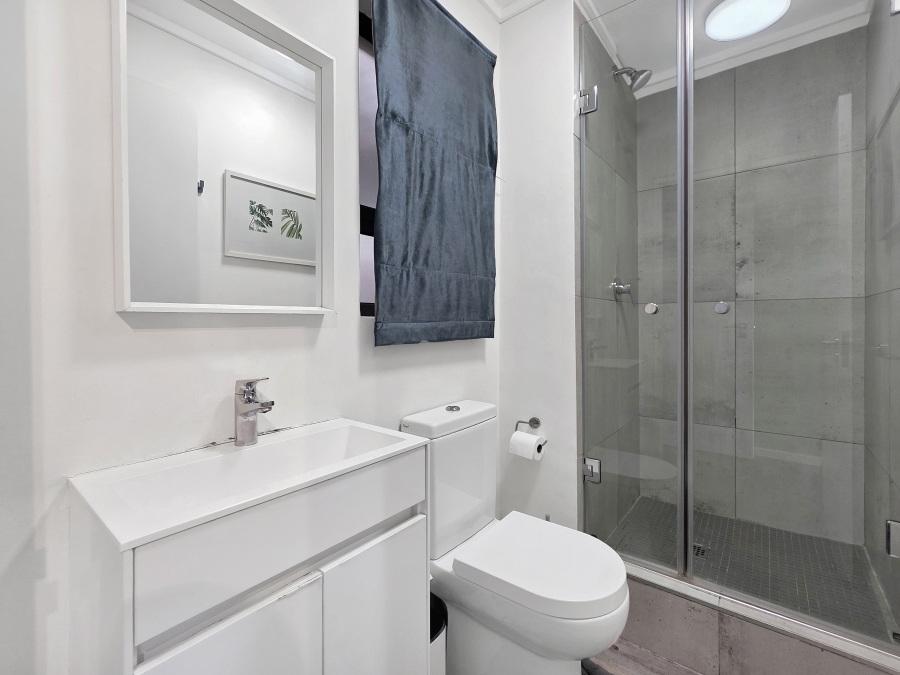2 Bedroom Property for Sale in Zonnebloem Western Cape